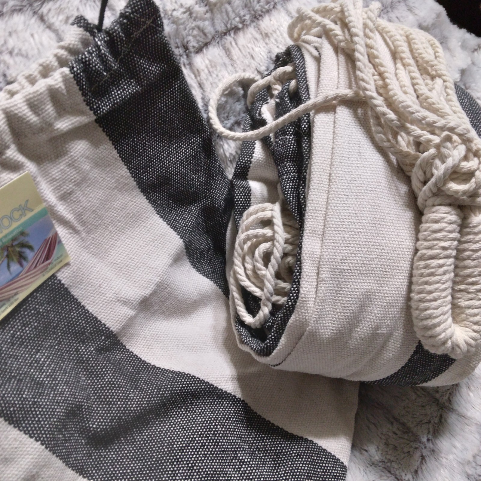Portable Indoor/Outdoor Canvas Hammock 78”x 40” Weight Limit 220lbs NWT