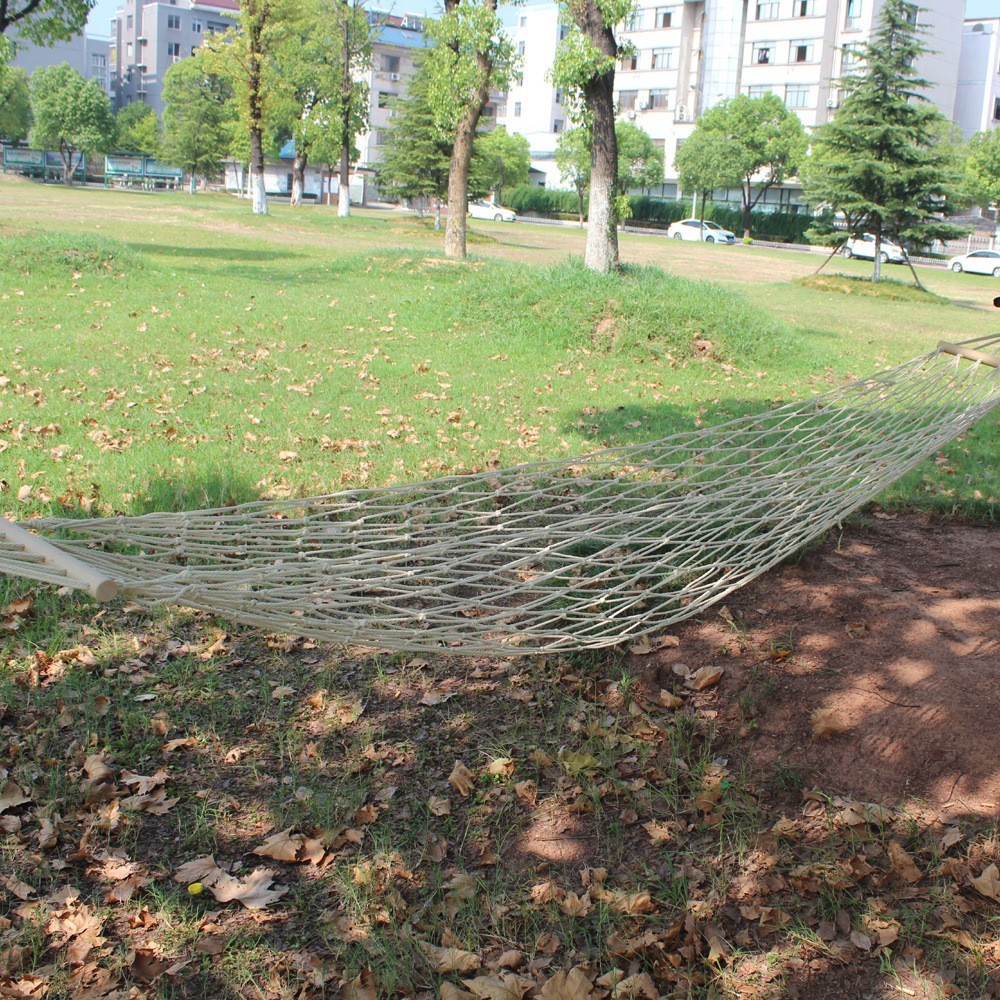 Outdoor Indoor Net-shaped Cotton Rope Hammock With Wooden Sticks
