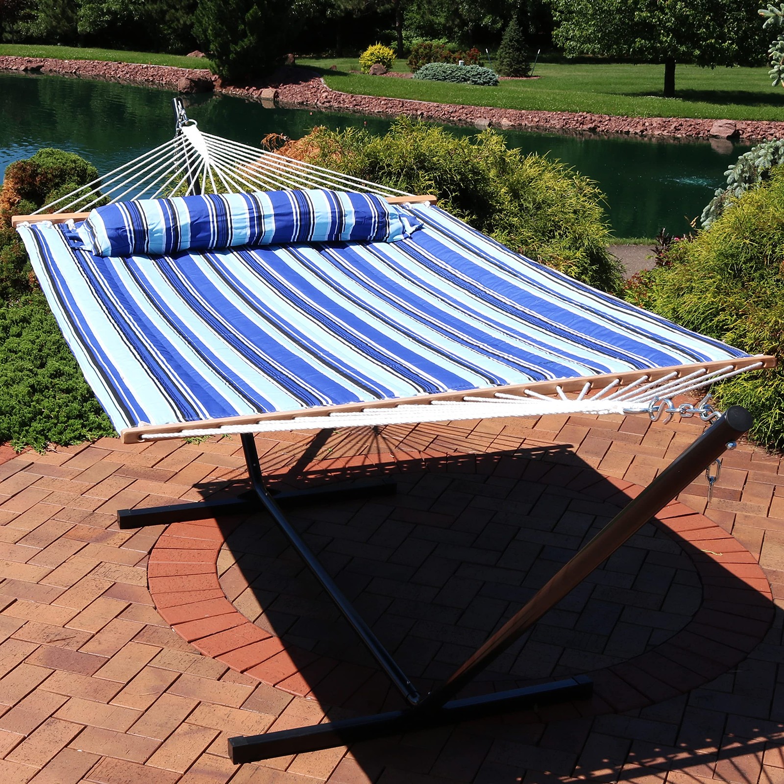 Sunnydaze Quilted Outdoor Hammock with Spreader Bars – Heavy-Duty 450-Pound