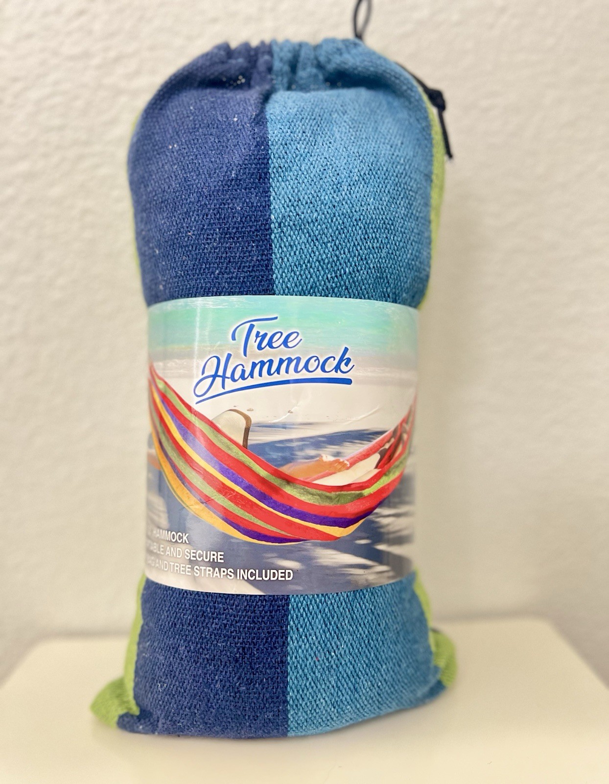 Hammock cotton/Polyester Blend. Holds Up To 330lbs