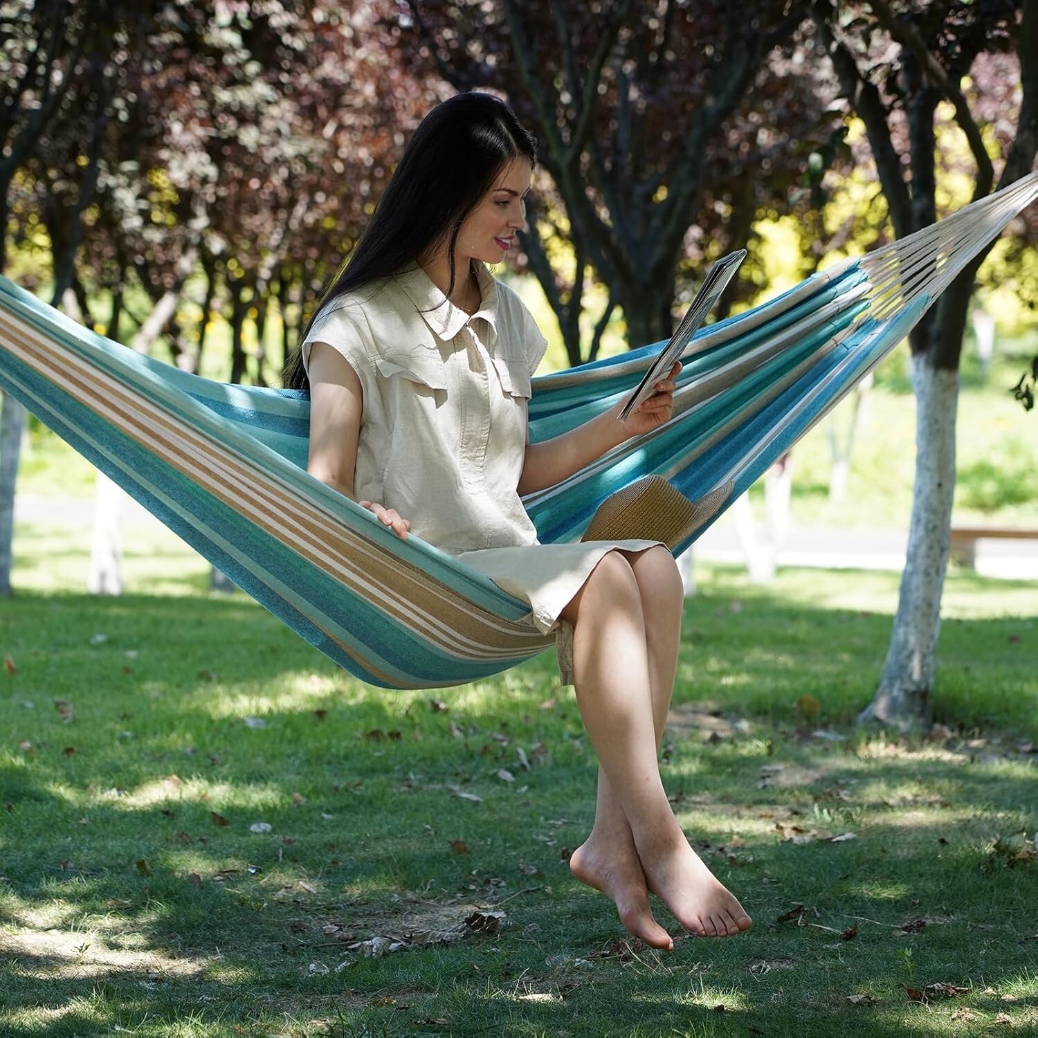 Durable Indoor/Outdoor Hammock – Relax and Connect with Loved Ones, Blue/Green
