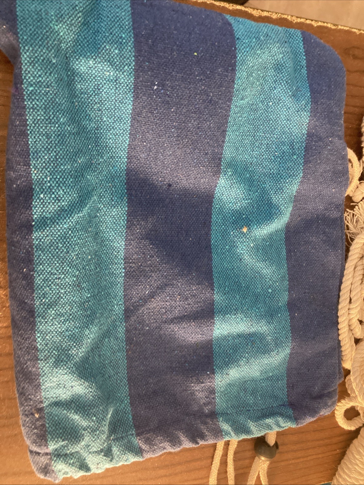 Portable Hammock Polyester & Cotton Blend. Suitable for Indoor or Outdoor Use